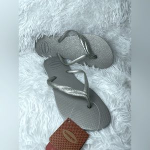 NEW Havaianas flip flops | Iced Grey | Size 7/8